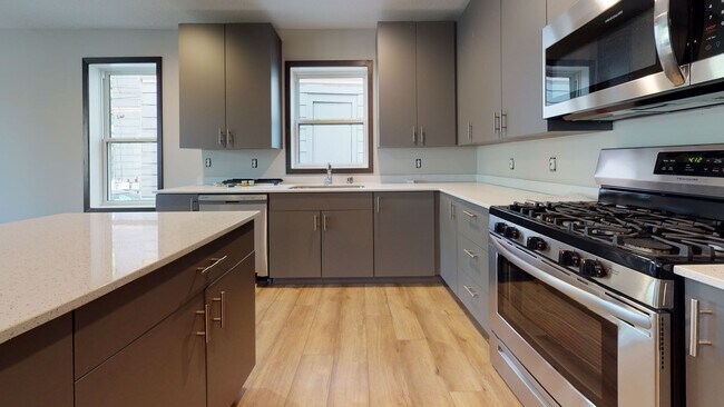 Foto del edificio - New Construction 11 Bedroom house in the h...