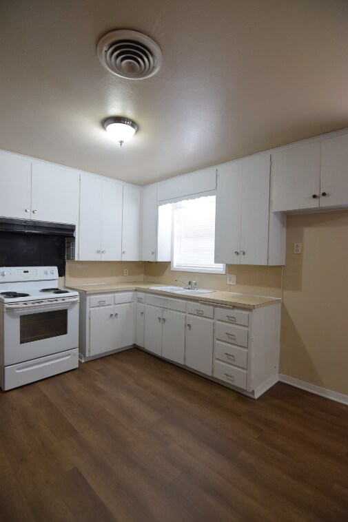 Building Photo - 3009 Glenwood Dr
