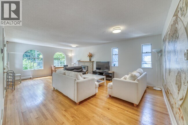 Photo du bâtiment - 4533 W 16th Ave