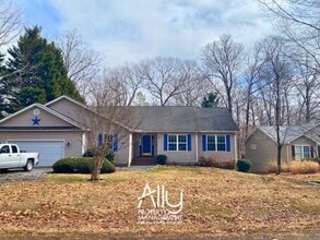 Building Photo - 35 Hardwood Rd