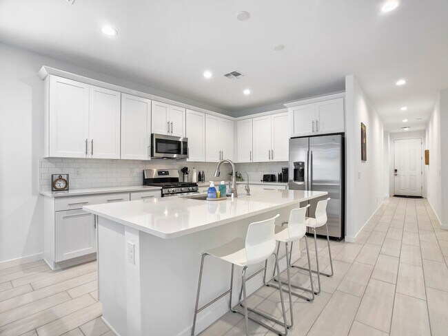 Foto del edificio - 11343 S 50th Ave