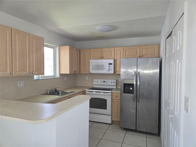 Foto del edificio - 1261 SE 29th St