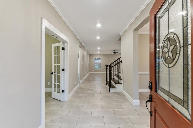 Foto del edificio - 15407 Cypress Gdns Dr