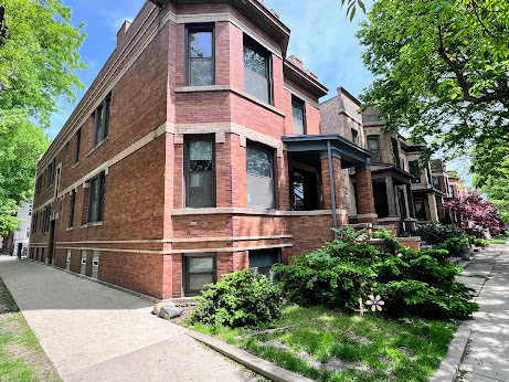 Primary Photo - 2056 W Cullom Ave
