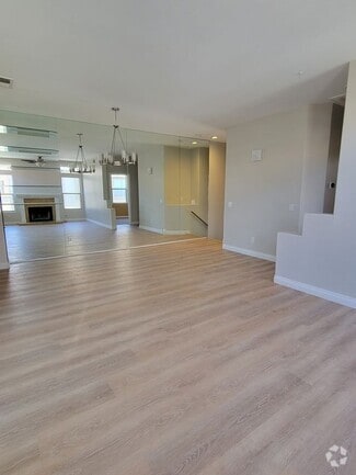Building Photo - 28364 Boulder Dr