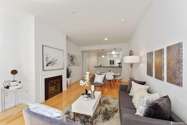 Foto del edificio - 260 Caldecott Ln