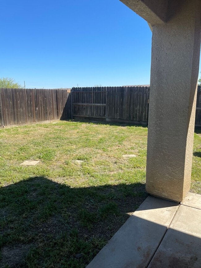 Foto del edificio - 50% OFF FIRST MONTH'S RENT!! MOVE-IN READY – THIS ONE WILL GO FAST!