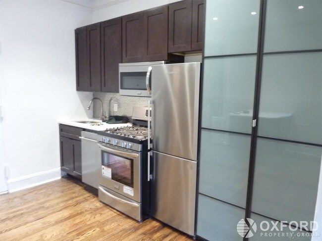 Foto del edificio - 515 Clinton Ave