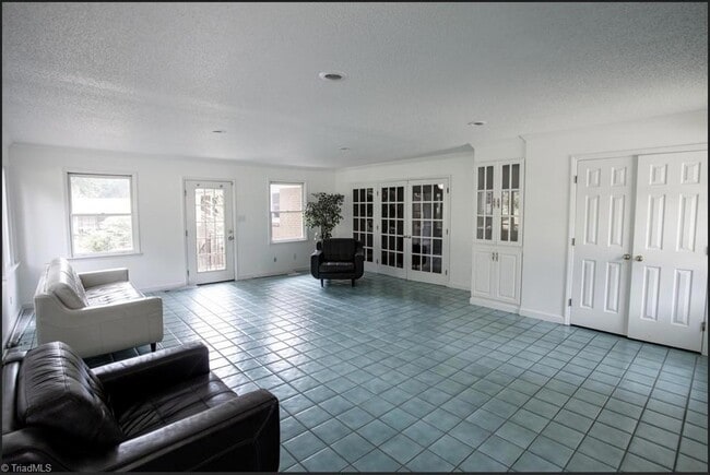 Foto del edificio - 2530 Merrimont Dr NW