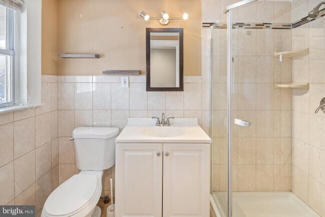 Foto del edificio - 726 Indiana Ave