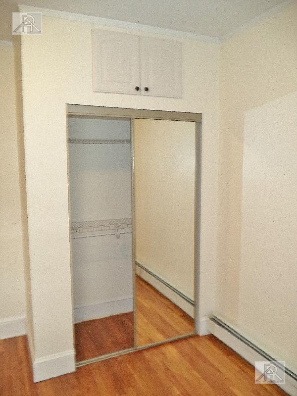 Foto del edificio - 4 bedroom in Brookline MA 02446