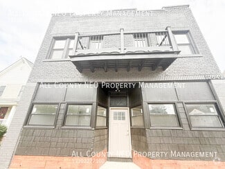 Building Photo - 2649 E 110th St