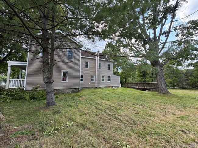 Building Photo - 1445 Burlingham Rd