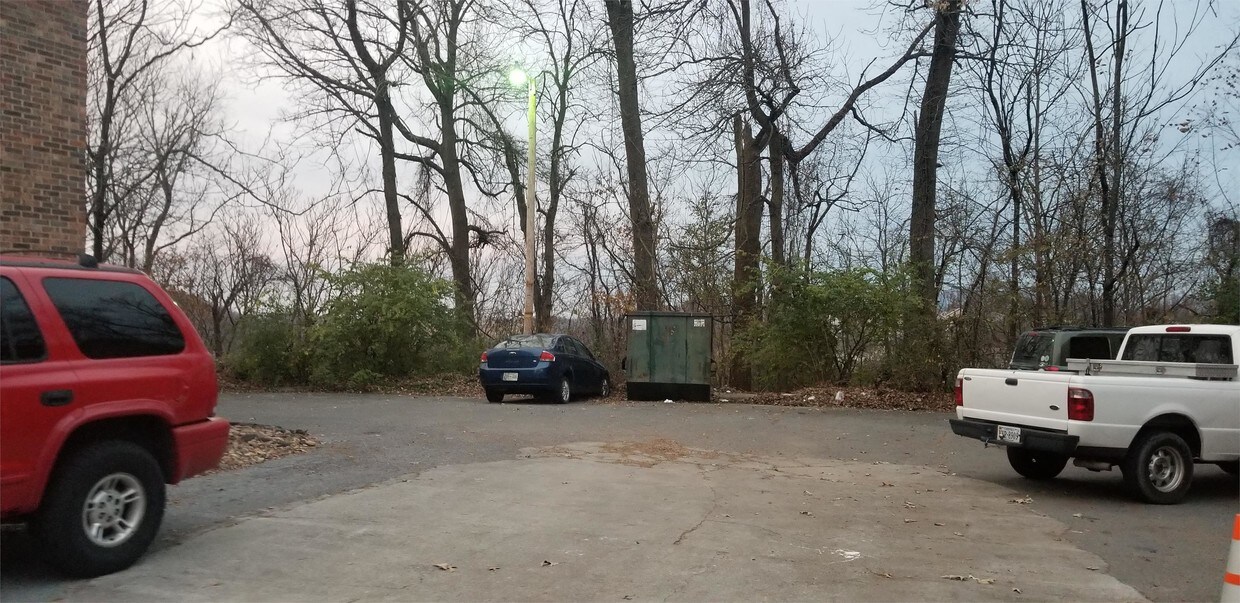 Building Photo - 111 Terrace Ct