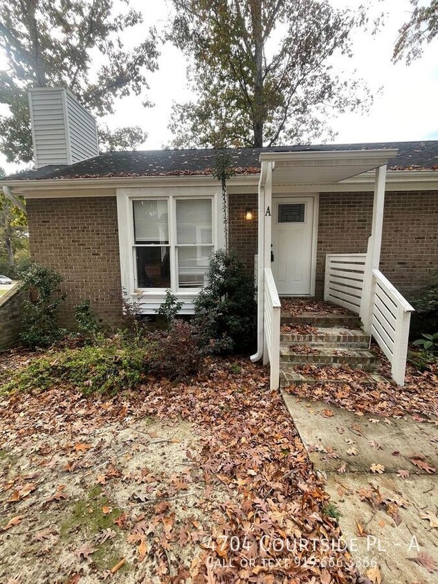 Foto principal - charming 2 bedroom home located in raleigh