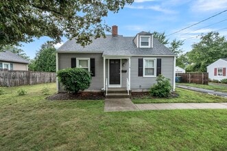 Building Photo - 118 Pilgrim Rd
