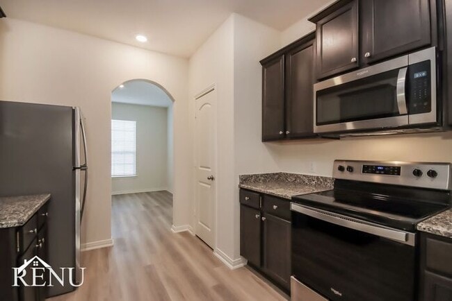 Foto del edificio - 10458 Sweetwater Creek Dr