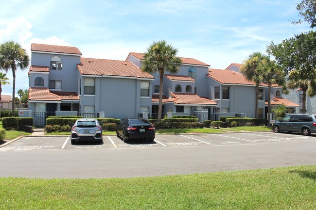 Building Photo - Lovely Condo for rent  ( New Lower Price)
