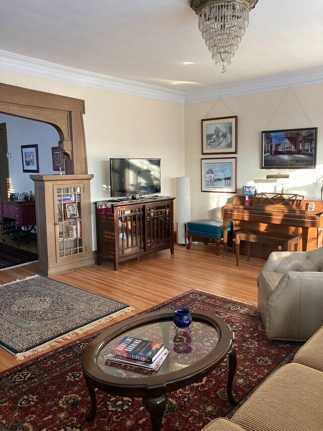 Living Room - 4948 Aldrich Ave S