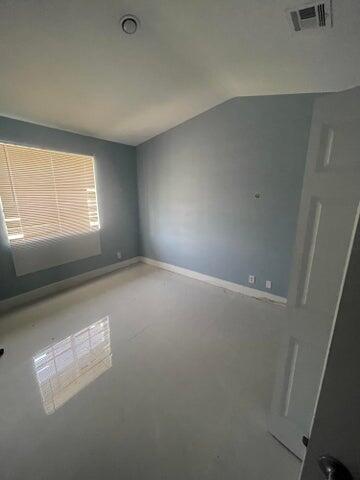 Foto del edificio - 1734 NE 6th St