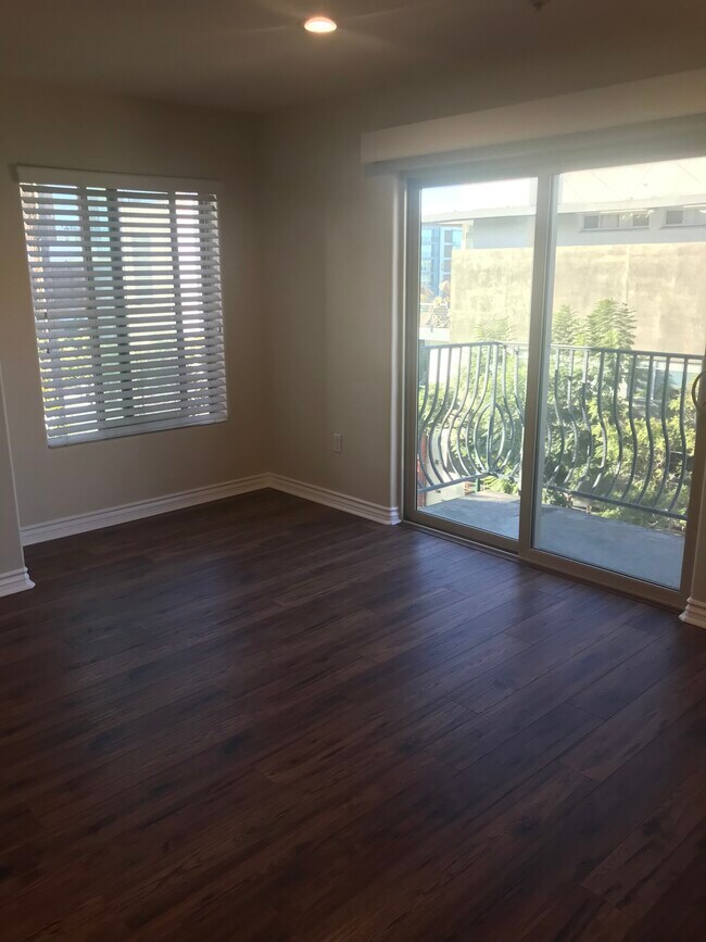 Foto del edificio - 801 W Hawthorn St