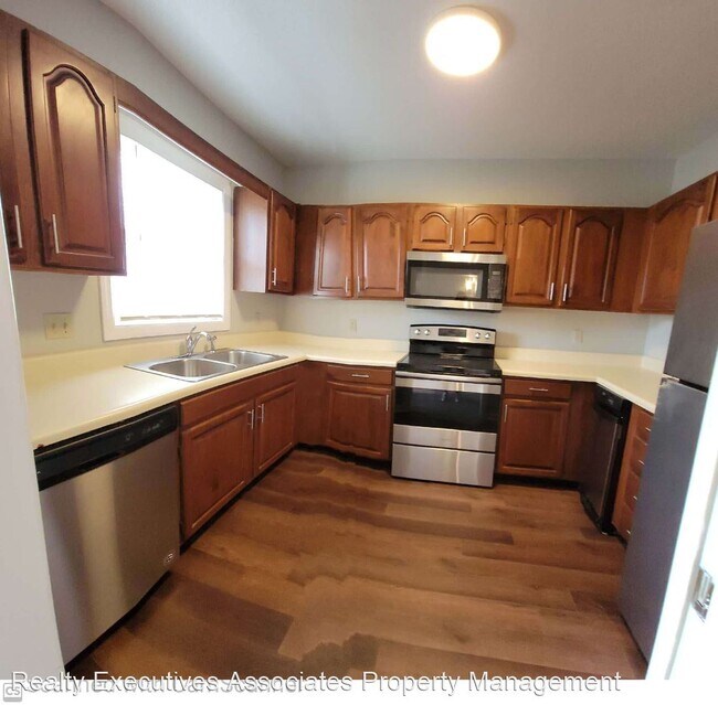 Building Photo - 2 br, 1.5 bath House - 107 Arcadia Lane D