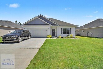 Building Photo - 99 Mcclelland Lp NE