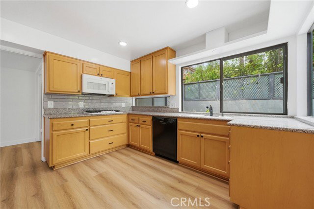 Building Photo - 606 Calle Del Cerrito