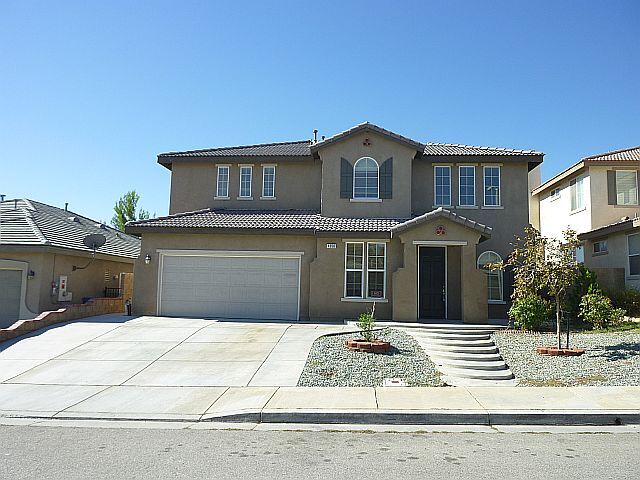 Primary Photo - 4350 Club Vista Dr