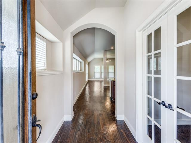 Foto del edificio - 1722 Sherwood Dr
