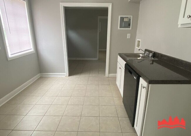 Foto del edificio - 1815 Edmondson Ave