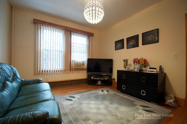 Foto del edificio - 1714 Commonwealth Avenue