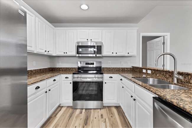 Foto del edificio - 2612 River Preserve Ct