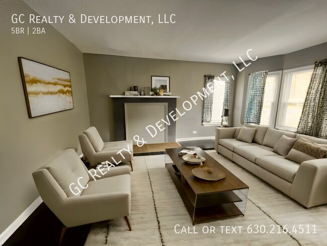 Foto del edificio - *** 5 BDRM / 2 FULL BTH / APPL INCL / WASH...