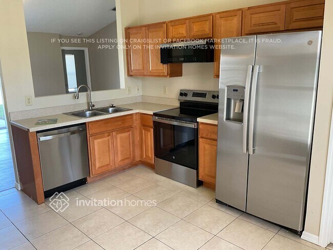 Foto del edificio - 141 Americana Blvd NE