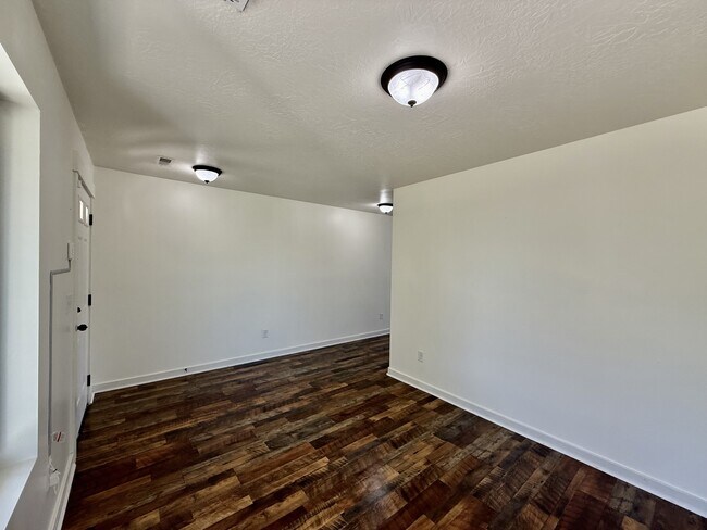 Foto del edificio - 722 S Willow Park Dr