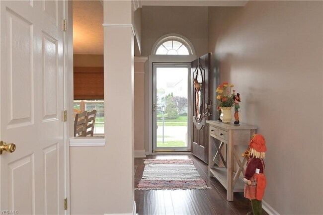 Building Photo - 8800 Belton Dr