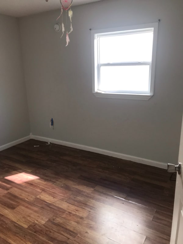 Building Photo - 2217 Almonaster Ave