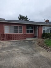 Building Photo - 103 Alameda St