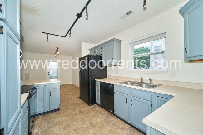 Foto del edificio - Coming soon! - Comfort & Convenience in Pi...