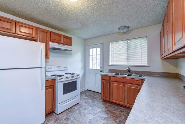 Foto del edificio - 15829 Manor Way