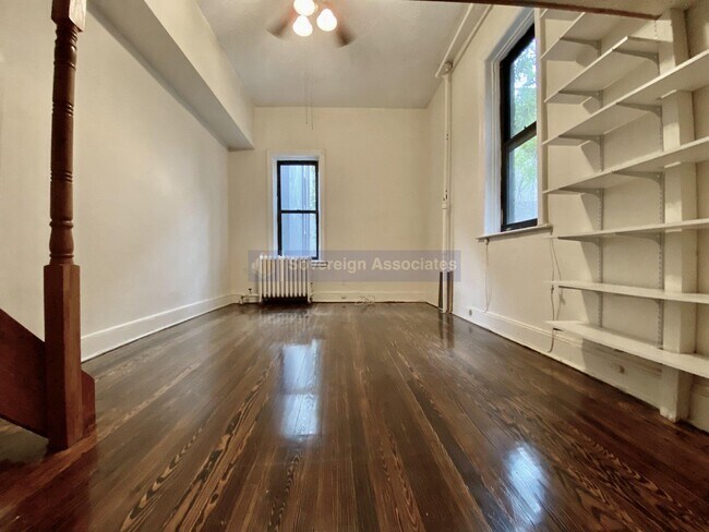 Foto del edificio - 320 West 106th Street