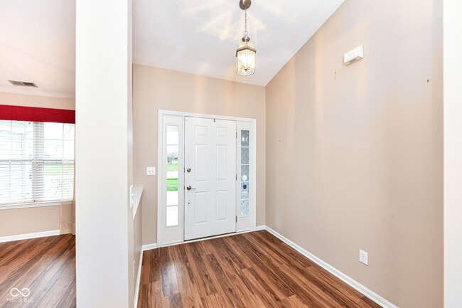 Building Photo - 5300 Breakers Way