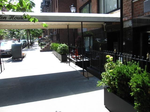 Building Photo - 340 E 51st St