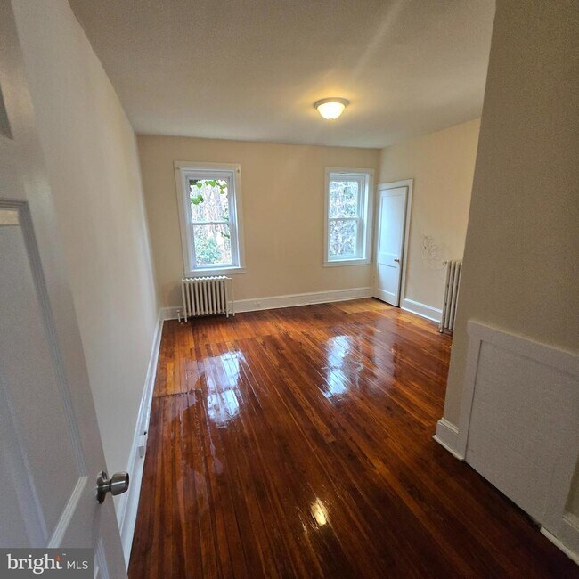 Building Photo - 4672 Stenton Ave