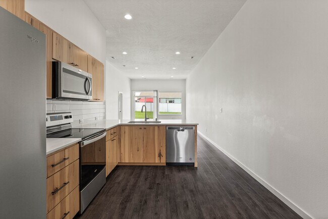 Foto del edificio - 714 N Arties Rd