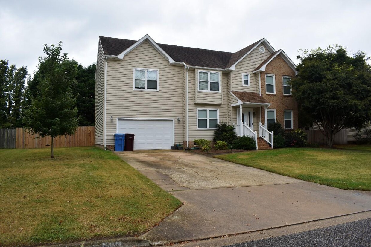 Primary Photo - 609 Marston Dr