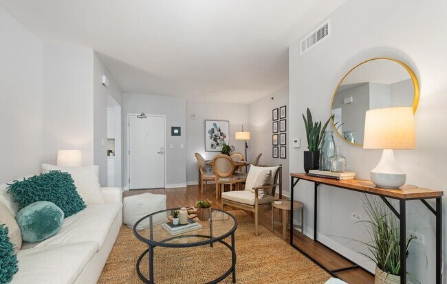 Foto del edificio - 425 W Beech St