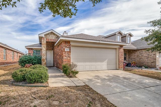 Foto principal - 1300 Silver Maple Ln