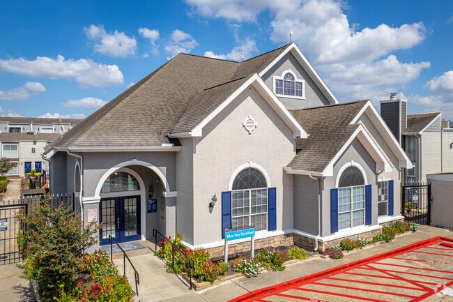 Leasing Office - Villa Barcelona